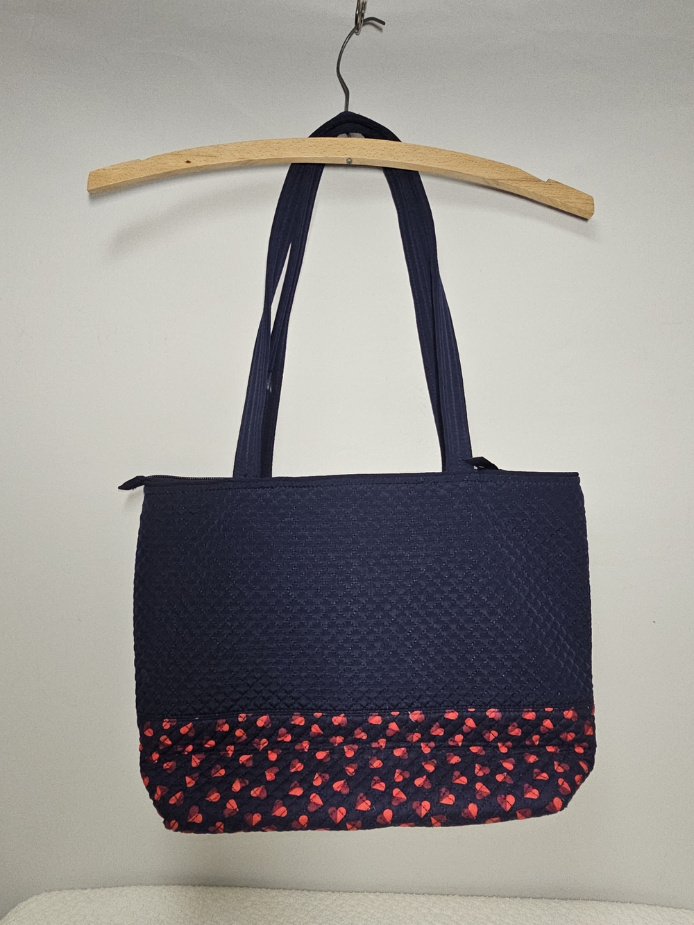 Vera Bradley Navy Quilted Tote - Sweet Hearts Pattern - Picture 2 of 8